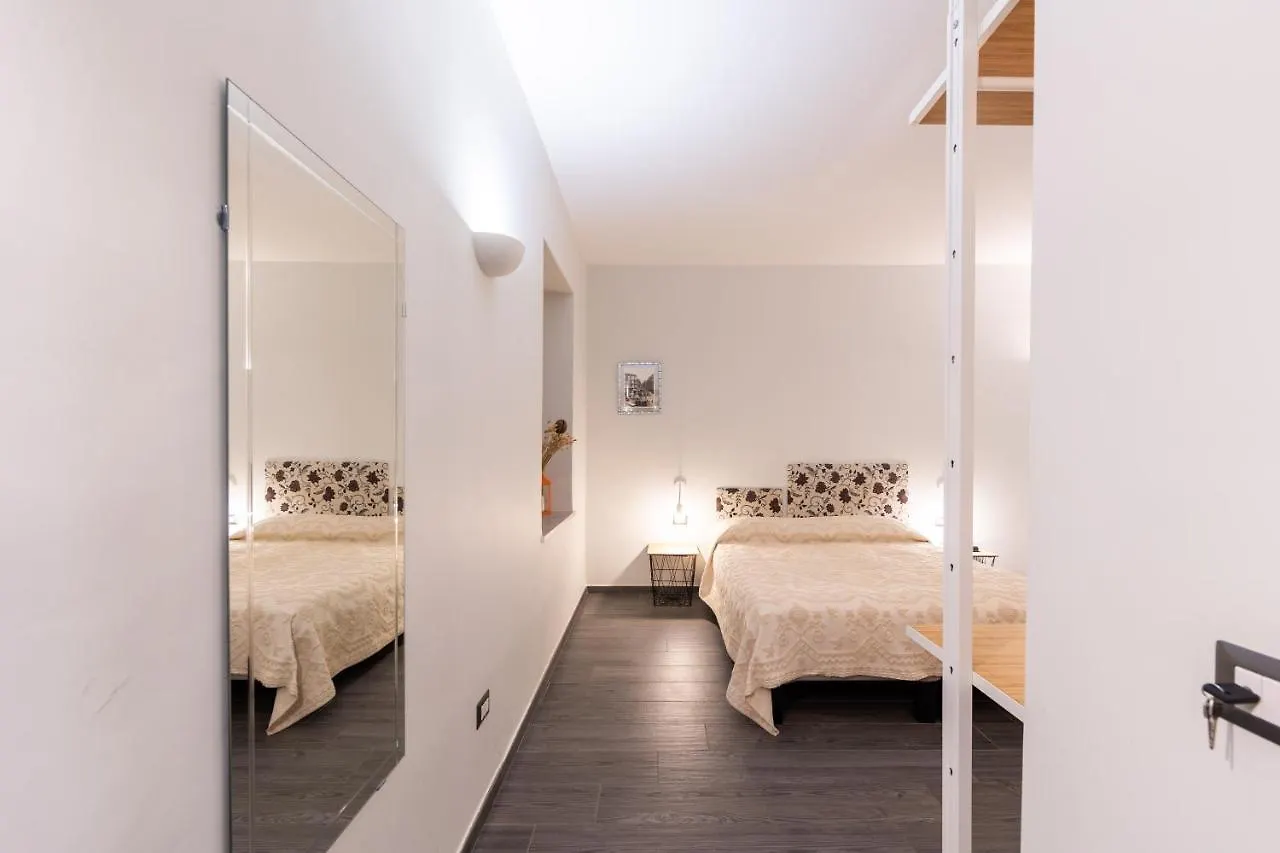 **  Bien-Bi Bed & Breakfast Naples Italy